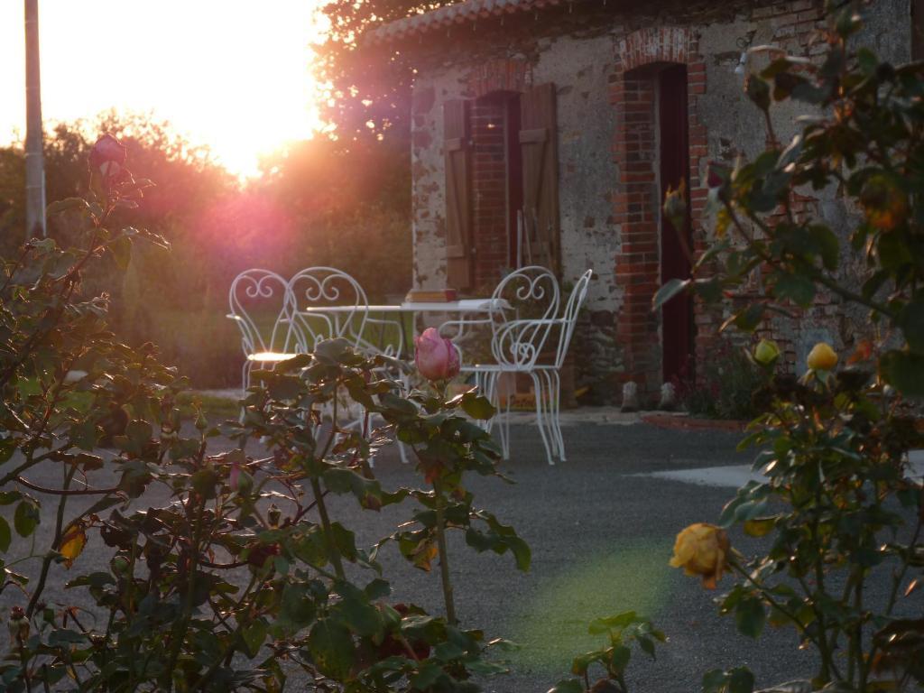 Chambres D'Hotes Le Chateau Rouge Saint-Germain-sur-Moine Bagian luar foto